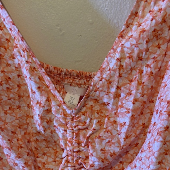H&M Floral Ruched Blouse in Orange and White - Picture 2 of 2
